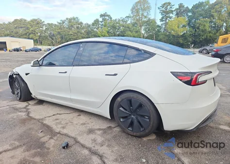 2024 Tesla Model 3 z USA, uszkodzony, nr VIN 5YJ3E1EAXRF733533
